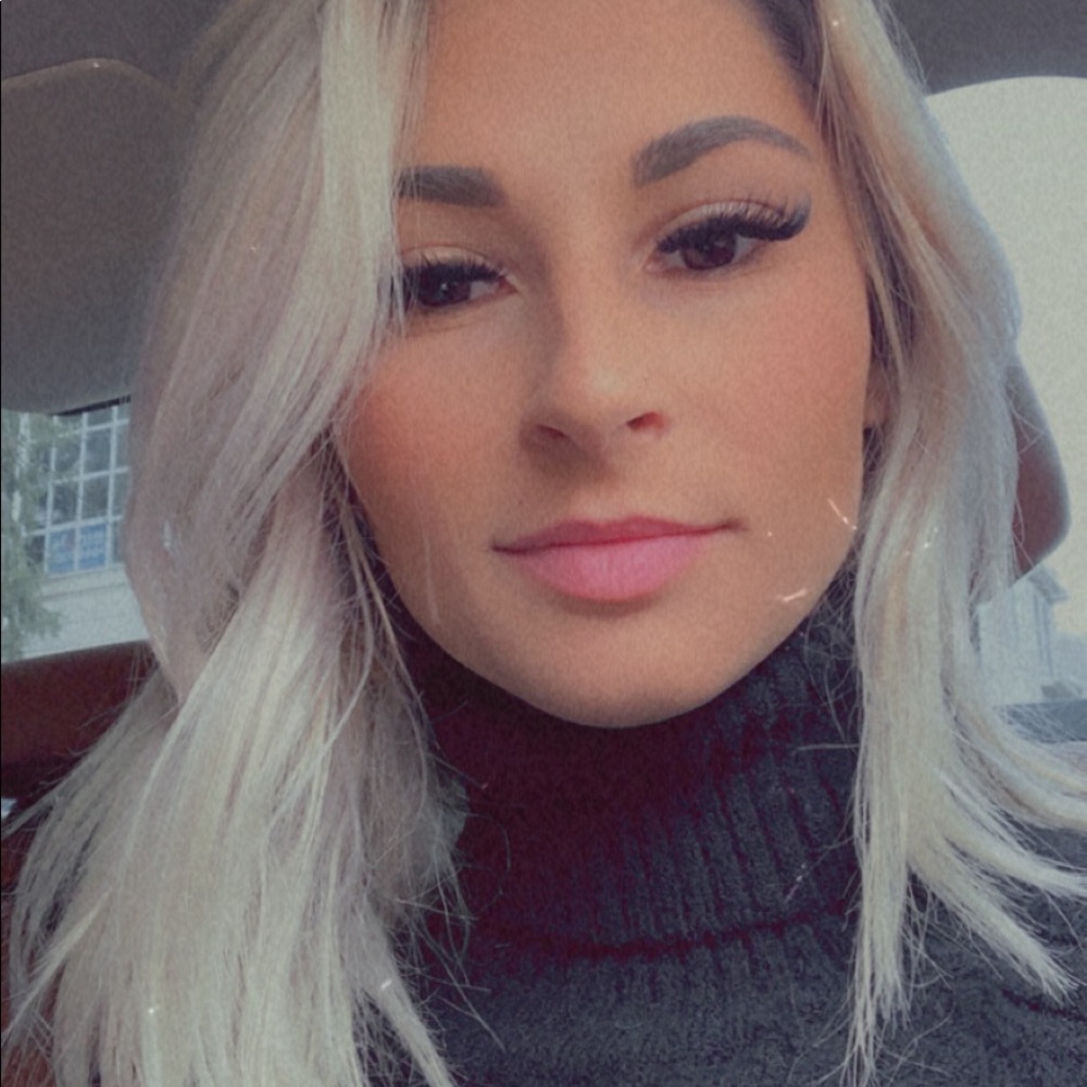 Meet your Posher, Noelle